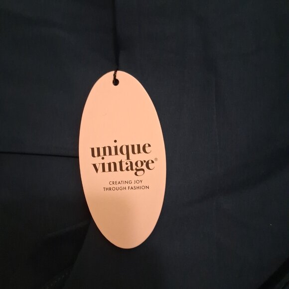 Unique Vintage - Picture 2 of 3